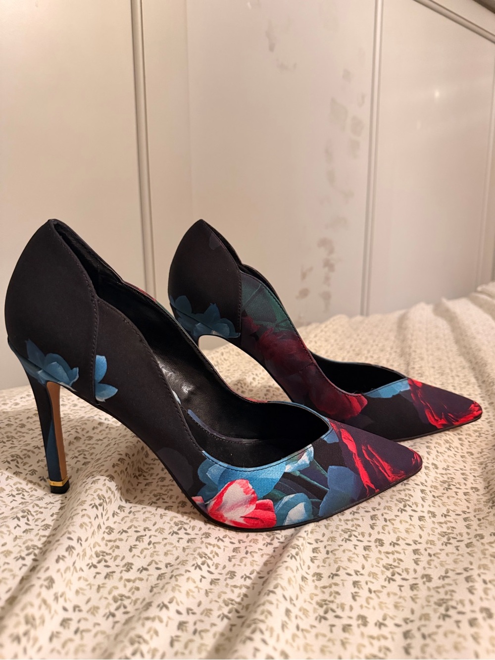 Ted Baker Black Pointed Floral Stiletto Heels with Red & Blue Flowers